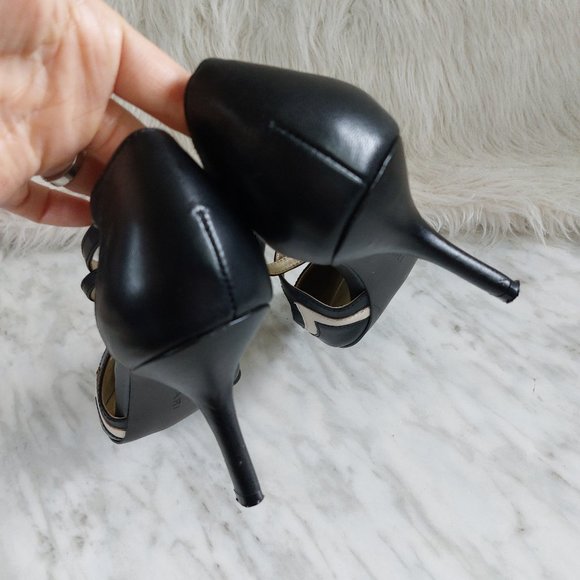 Tahari Britta Women's Black and Beige Trim Point Toe Strapped Heel Sandals  8M - Picture 5 of 8